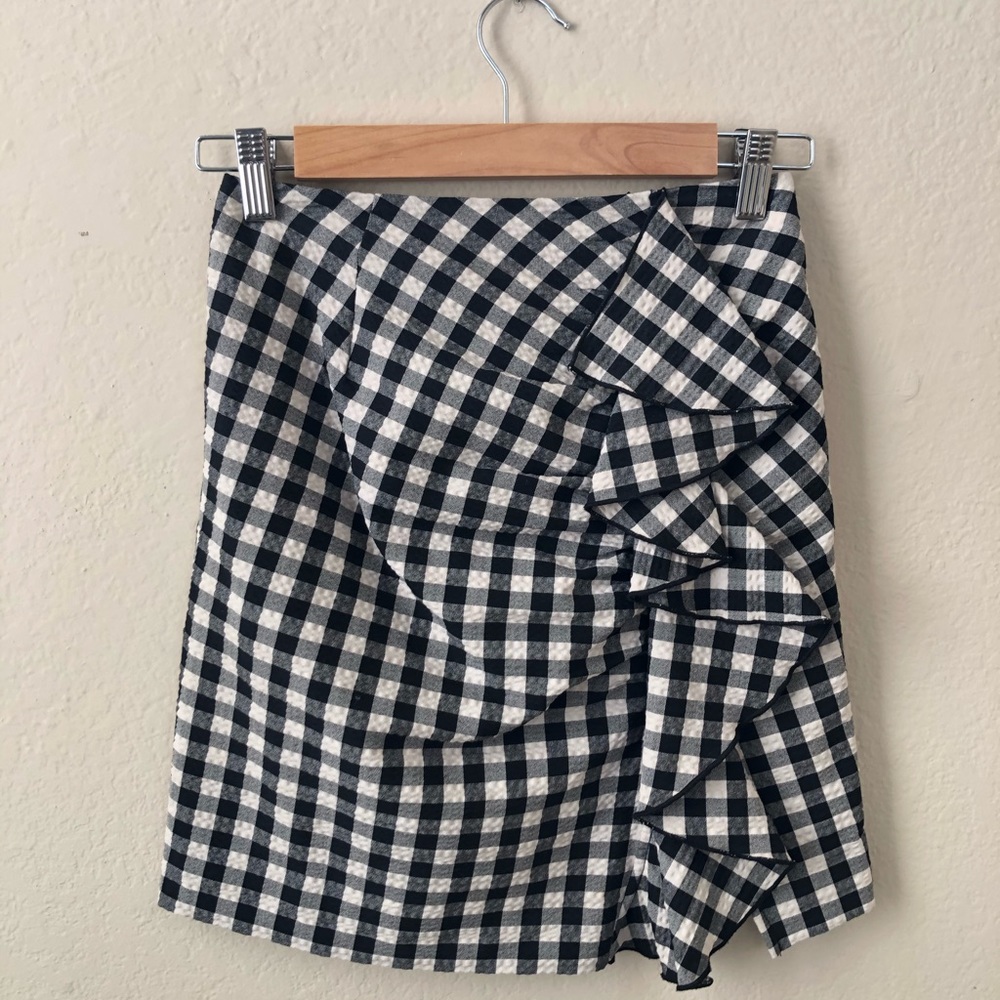 H&M Gingham Ruffled Skirt
